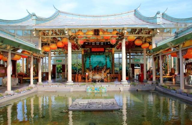 彰化著名景點(diǎn) 臺(tái)灣玻璃館，光影交織的夢(mèng)幻國(guó)境